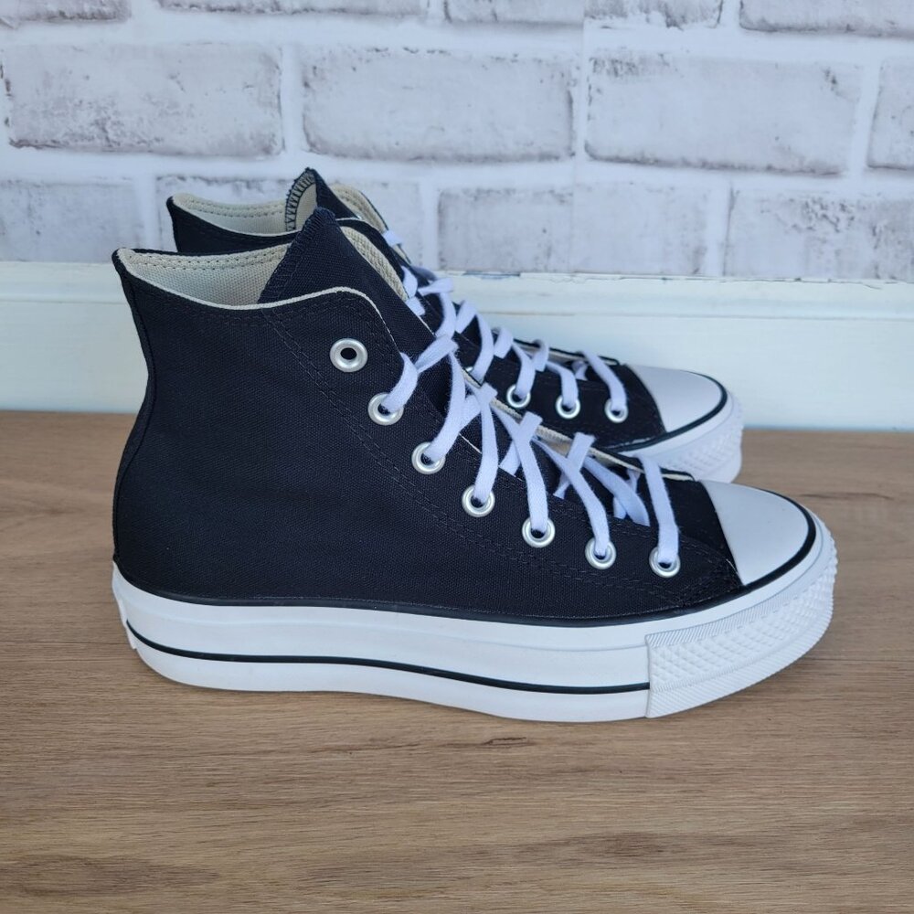 Converse Chuck Taylor All Star Lift Hi Sz 7.5 Women Shoes Black White 560845C